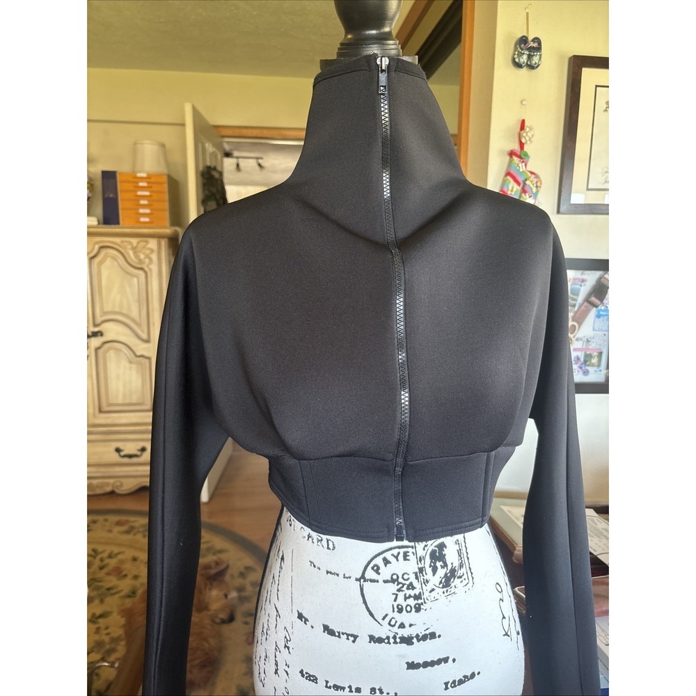 Prettylittlething Womens Cropped Polyester Zip Jacket Black Size 8‎